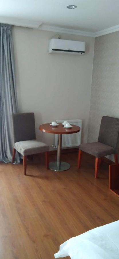 Hotel Park Green Pʼotʼi Bagian luar foto
