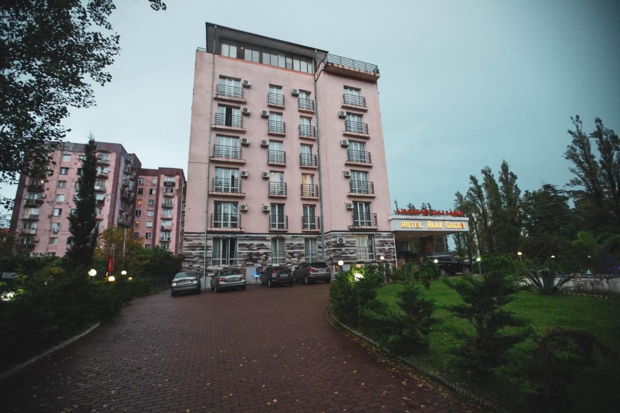 Hotel Park Green Pʼotʼi Bagian luar foto