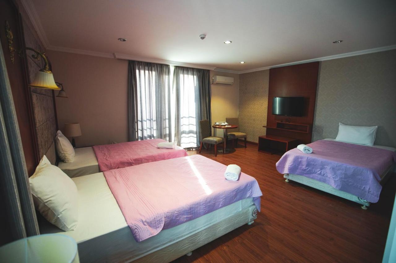 Hotel Park Green Pʼotʼi Bagian luar foto